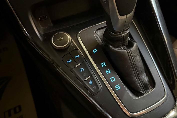 Sort Ford Focus fra 2016