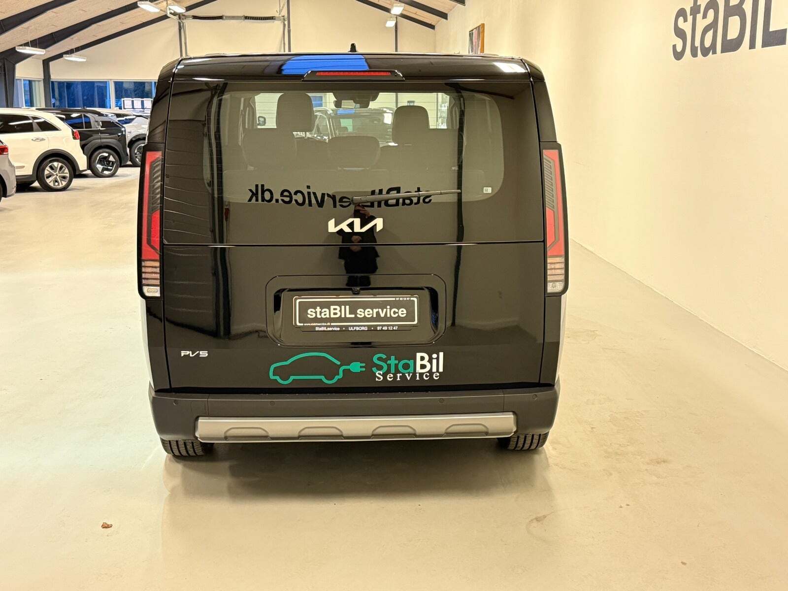 Sort Kia PV5 fra 2026 set udefra