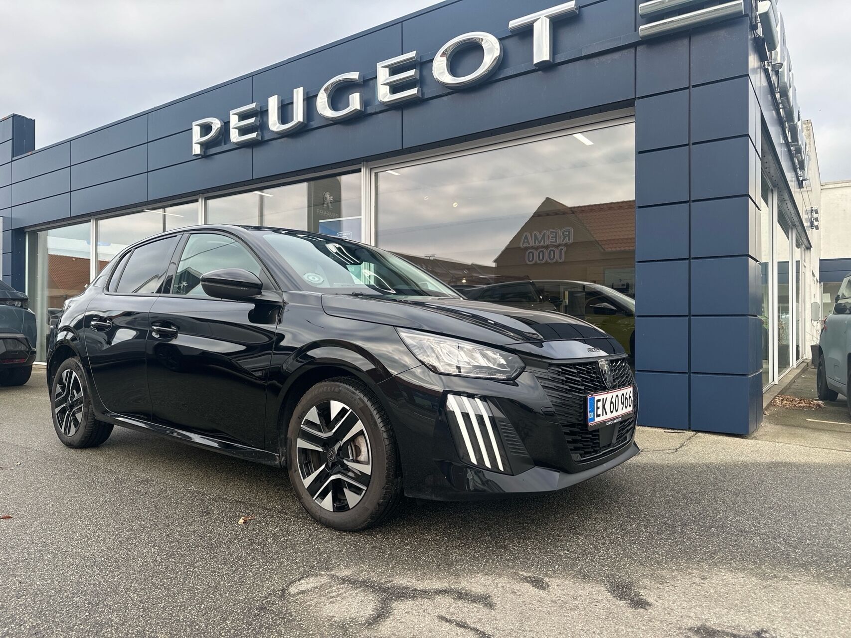 Peugeot 208 1,2 PureTech Allure 100HK 5d 6g