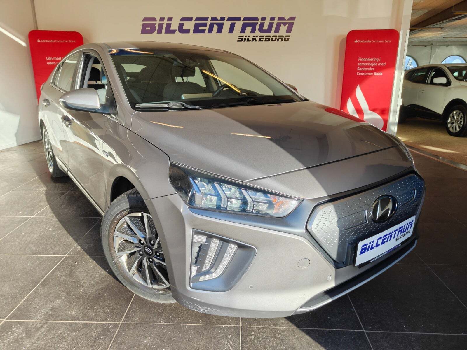 Hyundai Ioniq 40 EV Premium