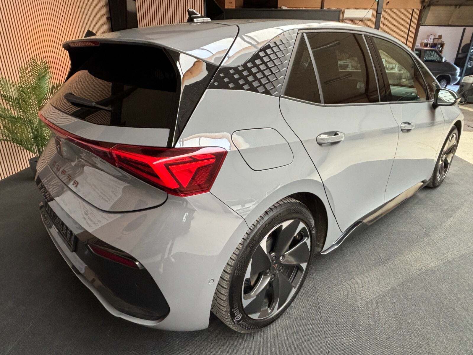 Cupra Born 58 e-Boost