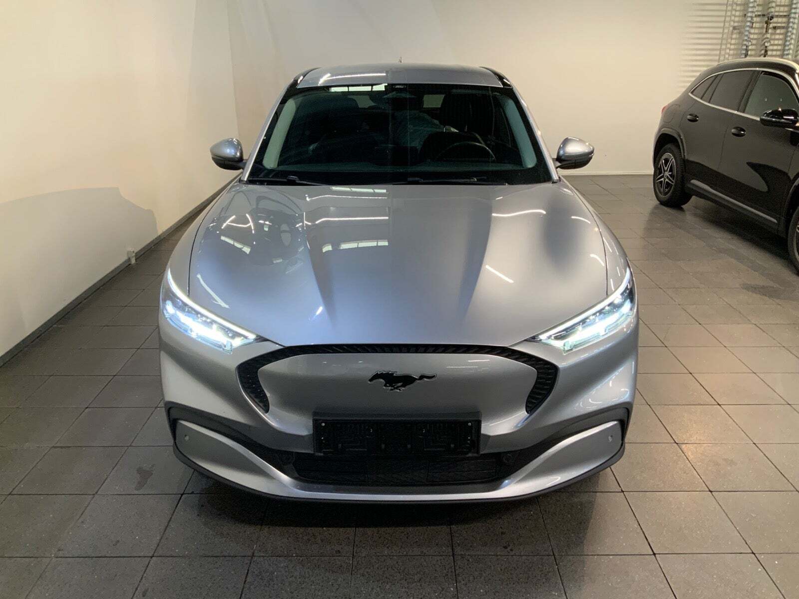 Ford Mustang Mach-E 88 Extended Range