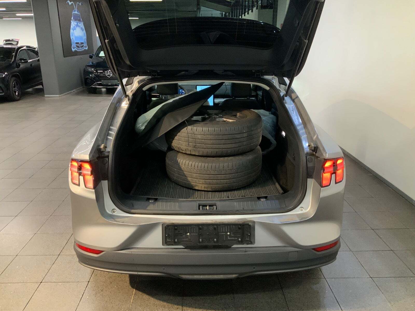 Ford Mustang Mach-E 88 Extended Range