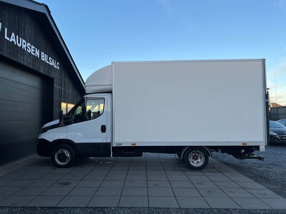 Iveco Daily 3,0 35C17 18m³ Van AG8