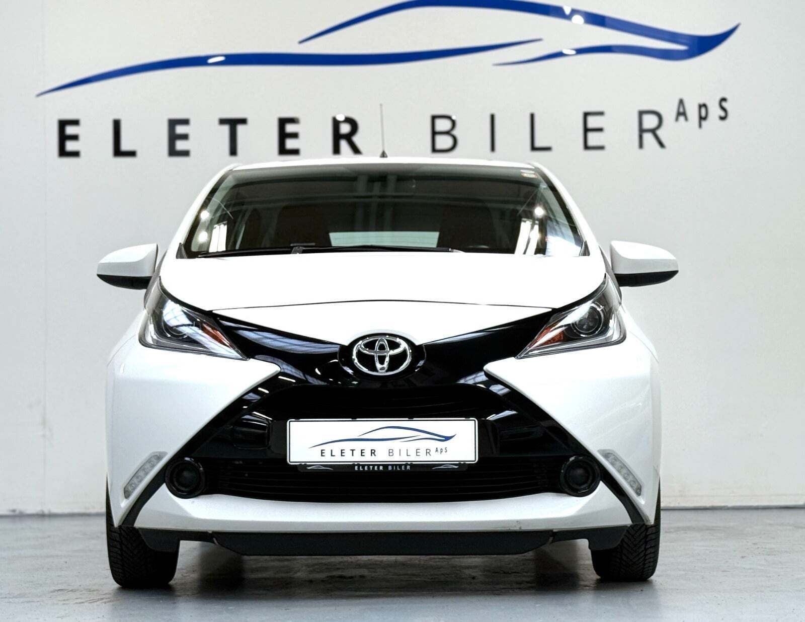 Toyota Aygo 1,0 VVT-i x-black