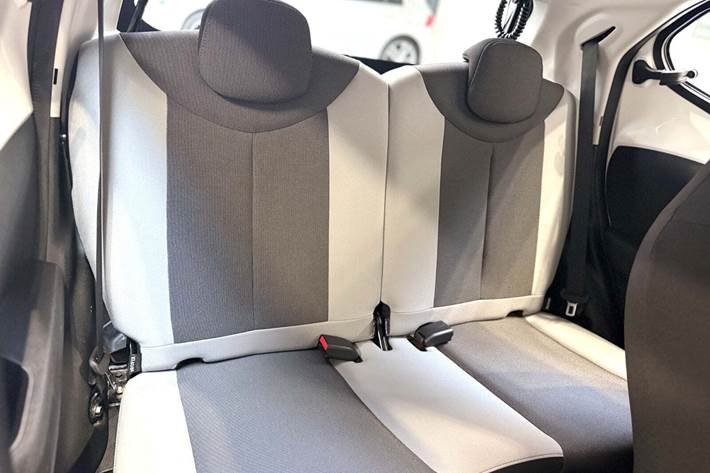 Hvid Toyota Aygo fra 2015