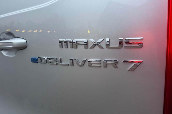 Sølv Maxus e-Deliver 7 fra 2025