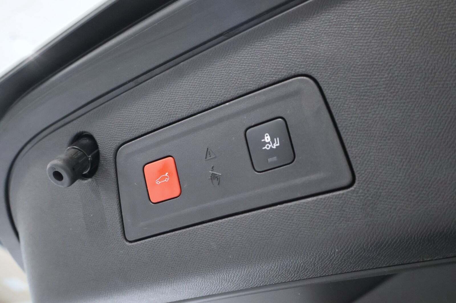 Hvid Peugeot 508 fra 2022