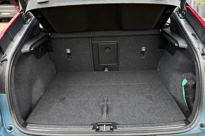 Blå Volvo C40 fra 2022