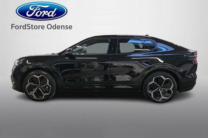 Sort Ford Capri fra 2025