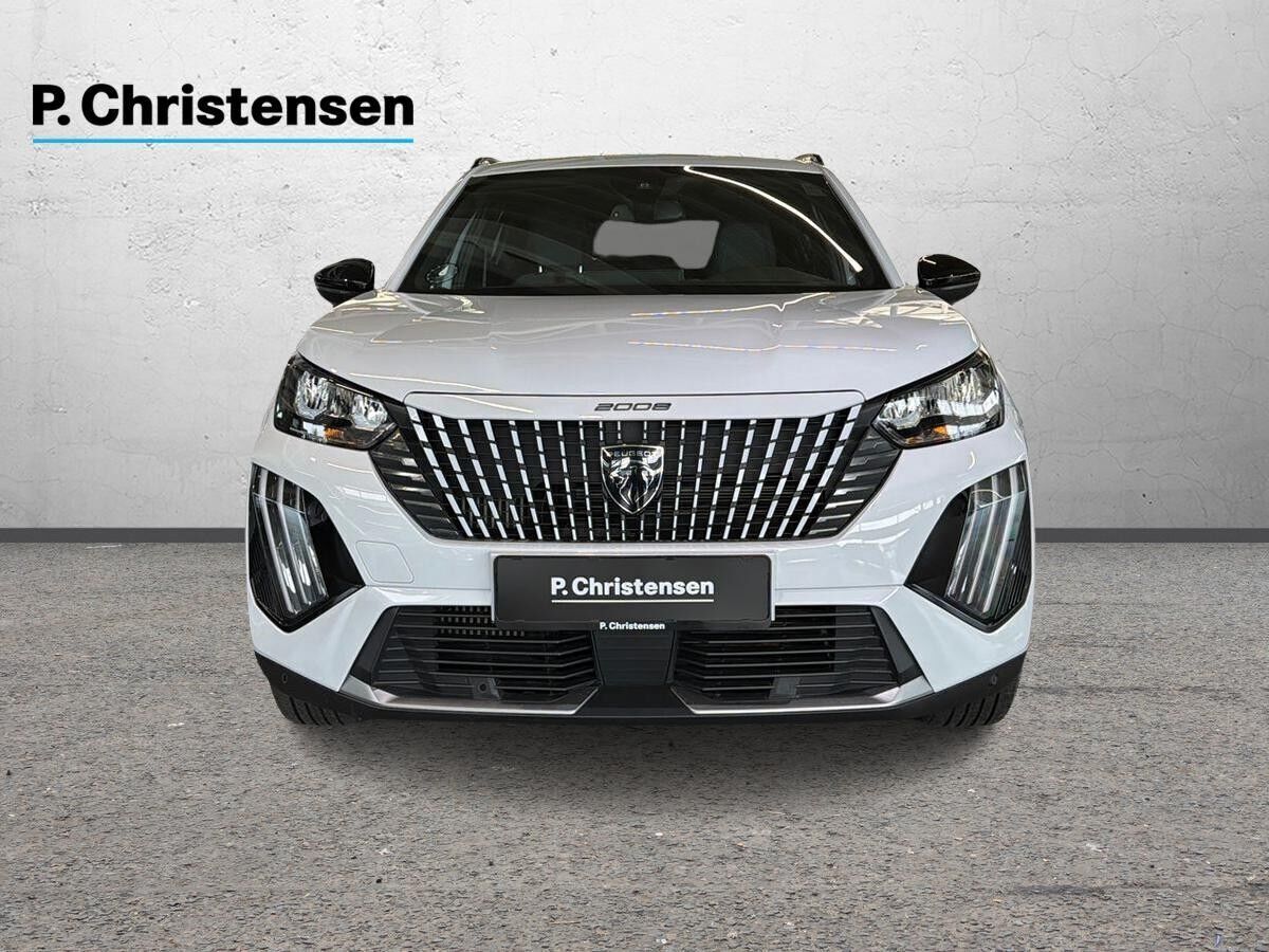 Hvid Peugeot 2008 fra 2023
