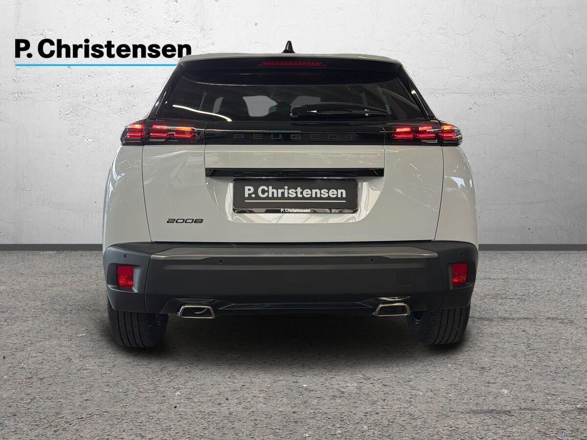 Peugeot 2008 1,2 PureTech 130 First Selection EAT8