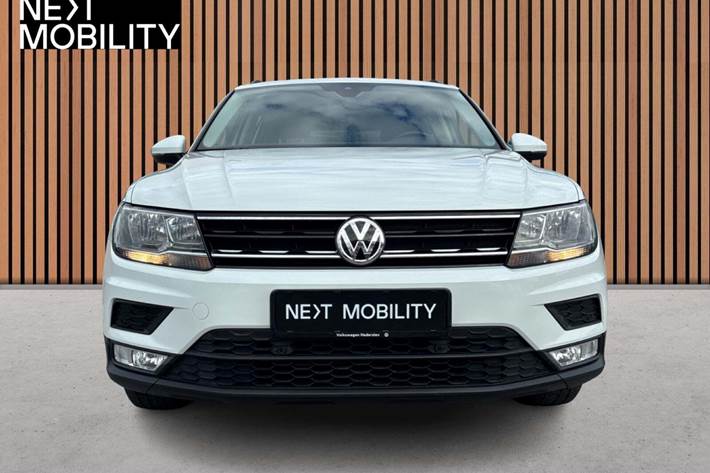 Hvid VW Tiguan fra 2017