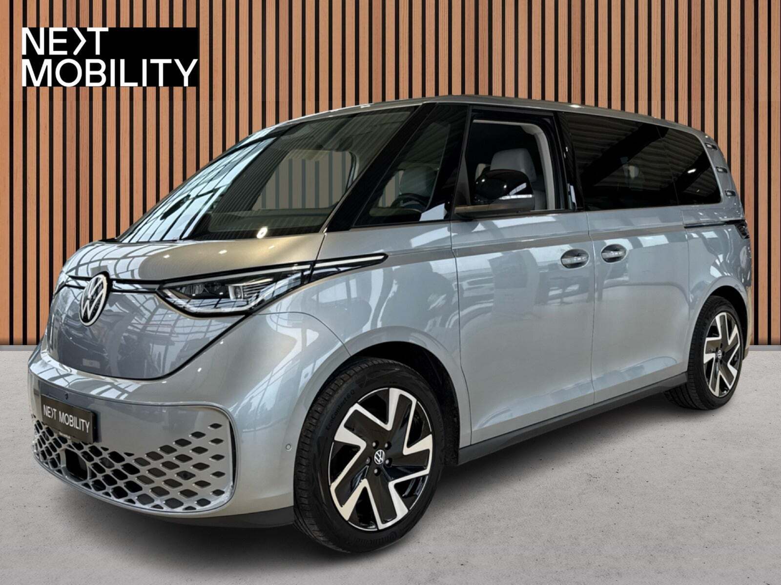 VW ID.Buzz 77 Style 75 Years Edition SWB