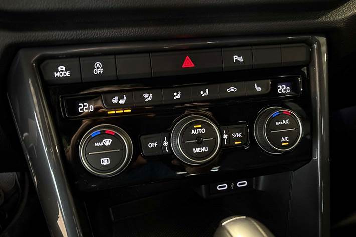 Grå VW T-Roc fra 2022