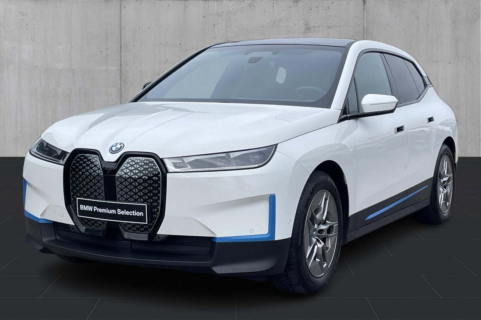 BMW iX xDrive40 Supercharged