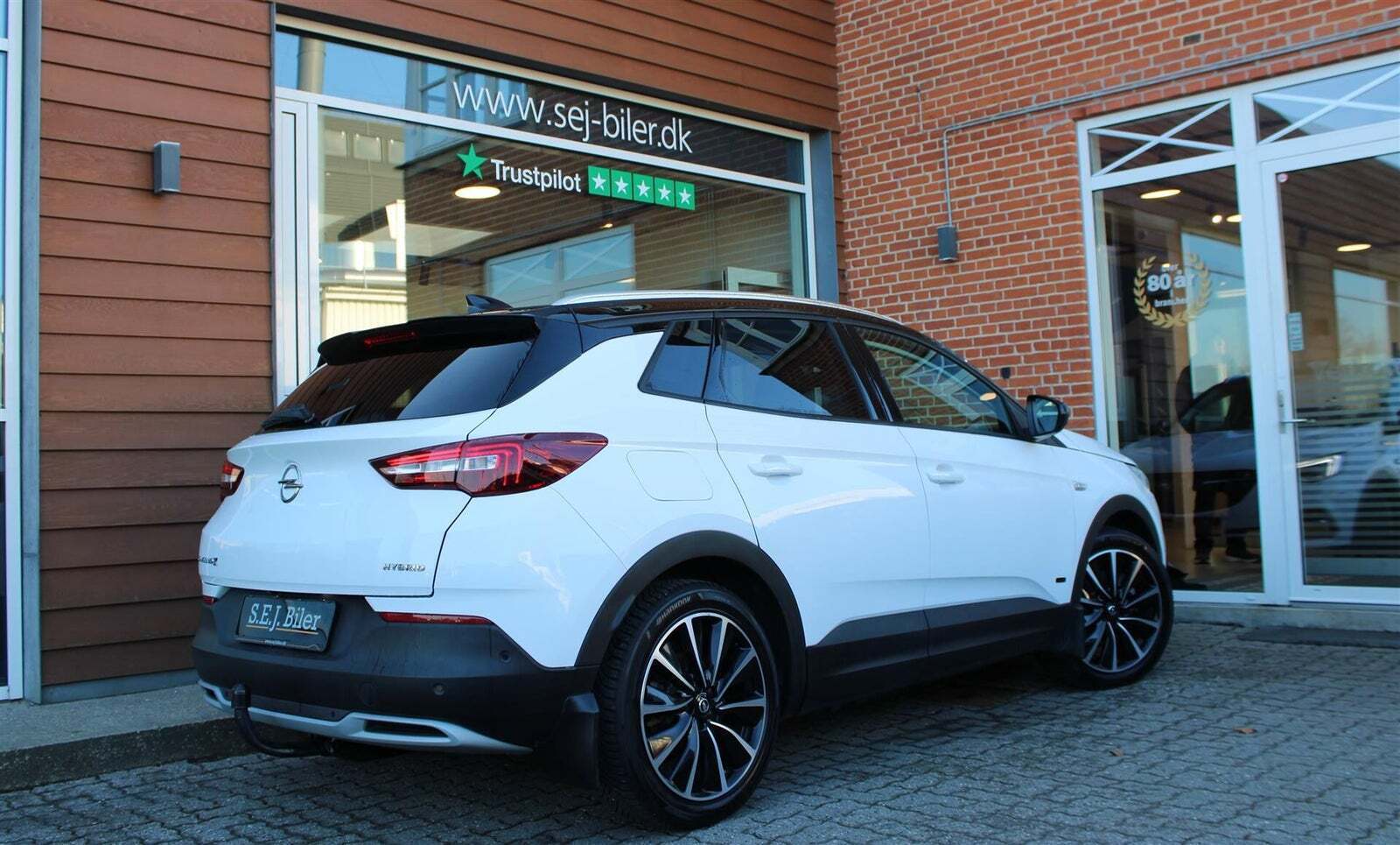Hvid Opel Grandland X fra 2021