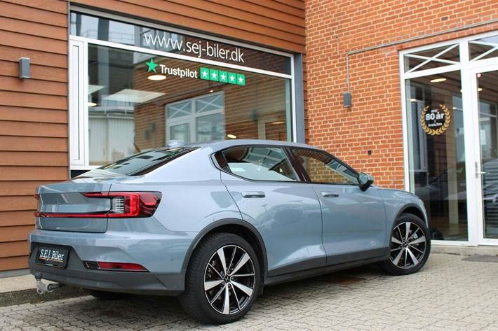 Grå Polestar 2 fra 2022