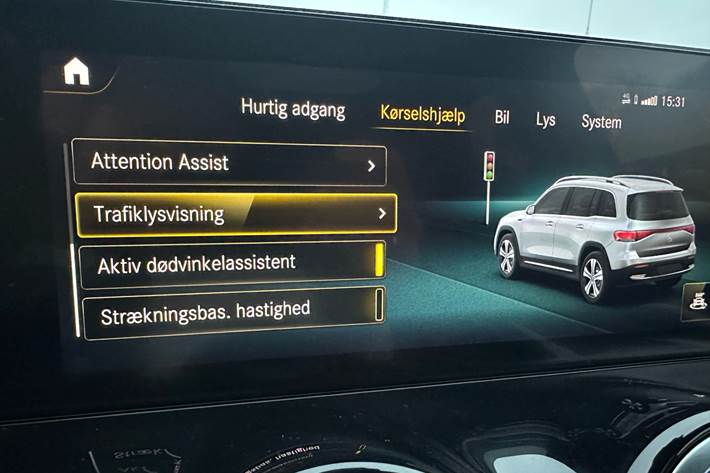 Grå Mercedes EQB 350 fra 2023