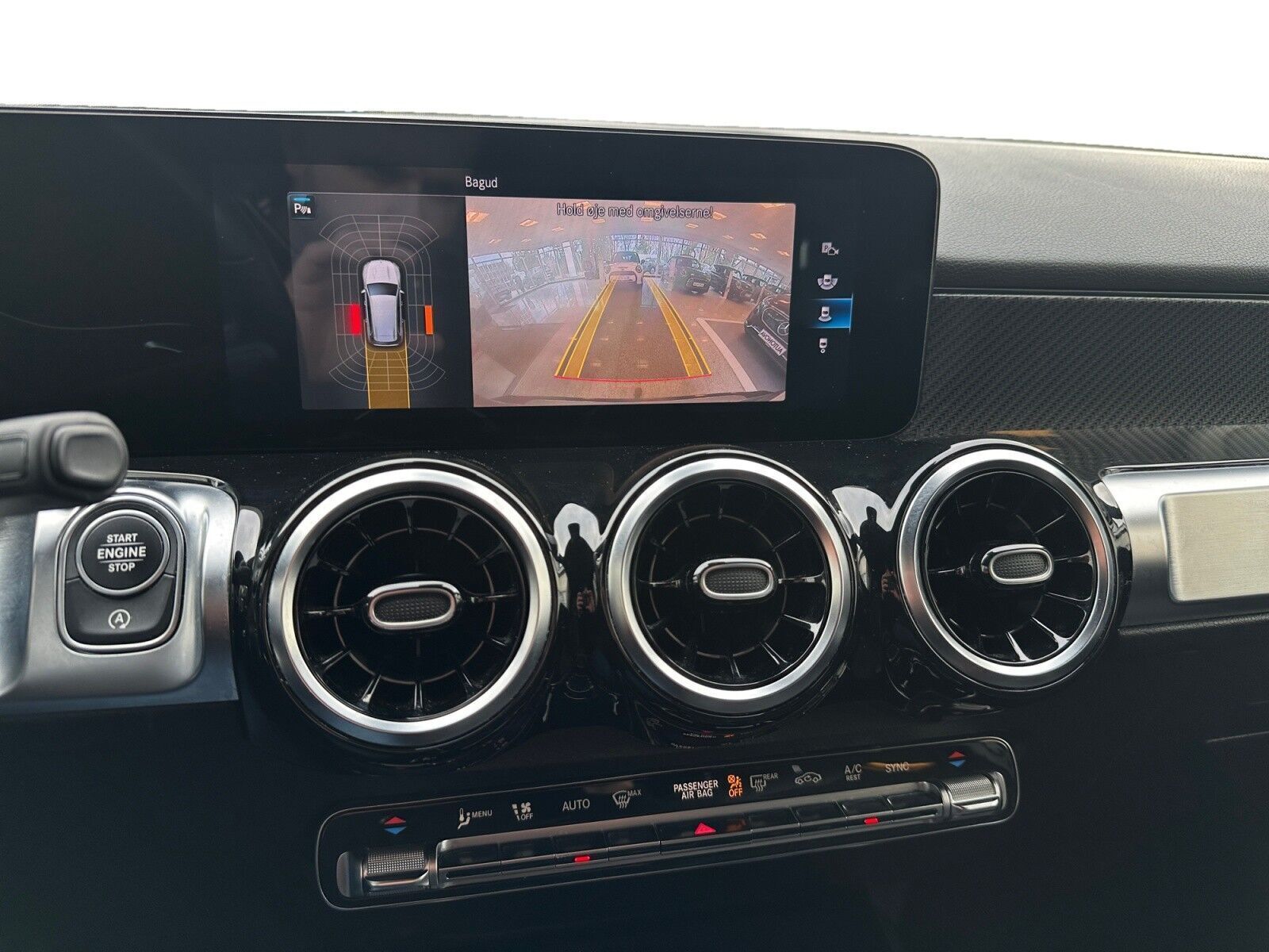 Sort Mercedes GLB200 d fra 2021