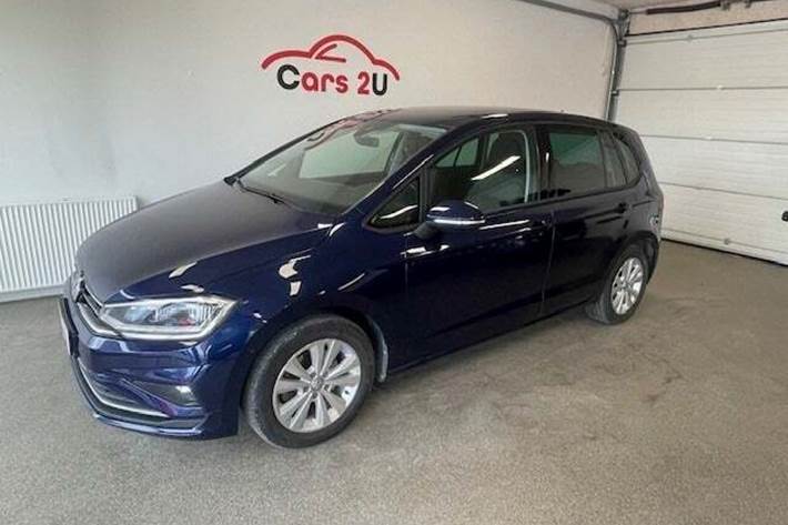 Blå VW Golf Sportsvan fra 2019