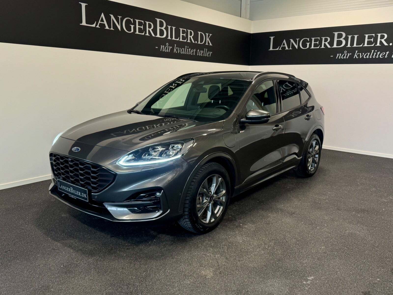 Ford Kuga 2,5 PHEV ST-Line X CVT