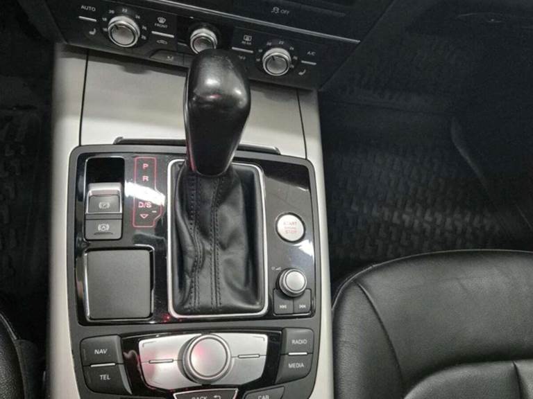 Audi A6 3,0 TDi 218 S-line Avant quattro S-tr.