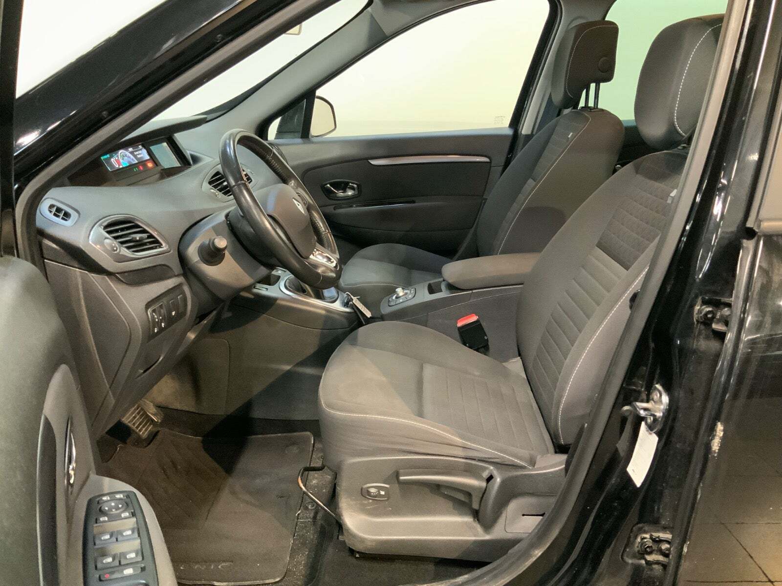 Renault Grand Scenic III 1,5 dCi 110 Limited Edition EDC 7prs