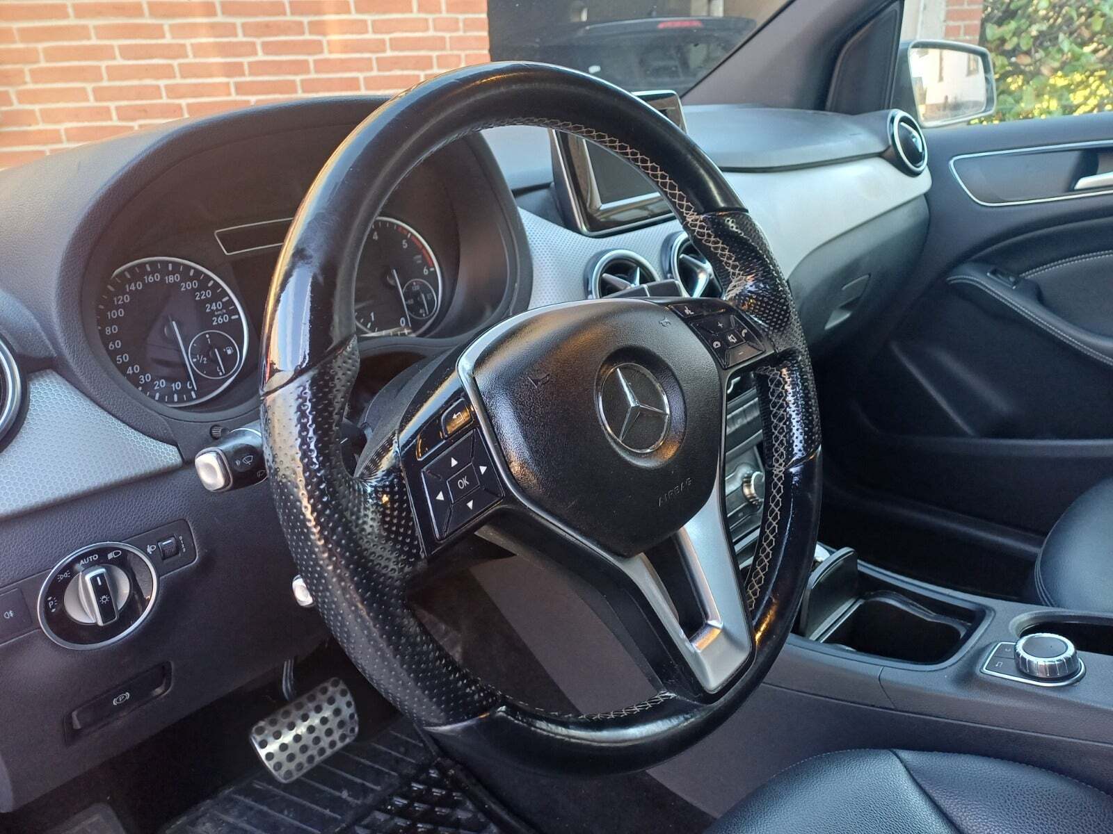 undefined Mercedes B200 fra 2014