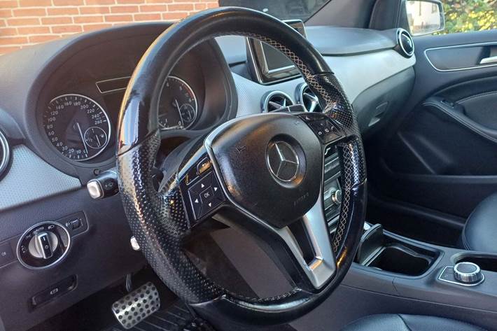 undefined Mercedes B200 fra 2014