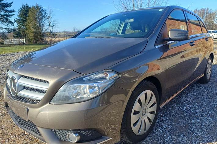 undefined Mercedes B200 fra 2014