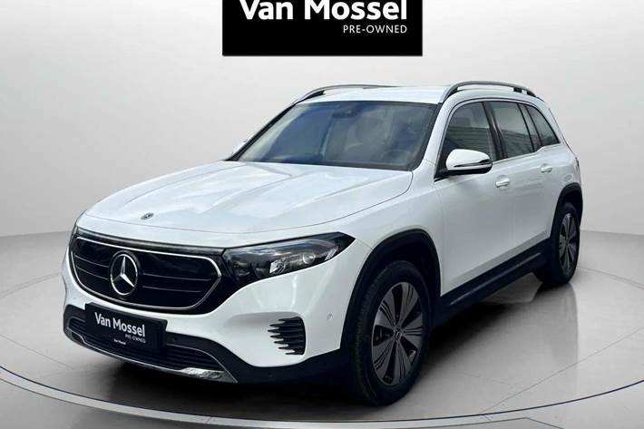 Hvid Mercedes EQB250 fra 2024