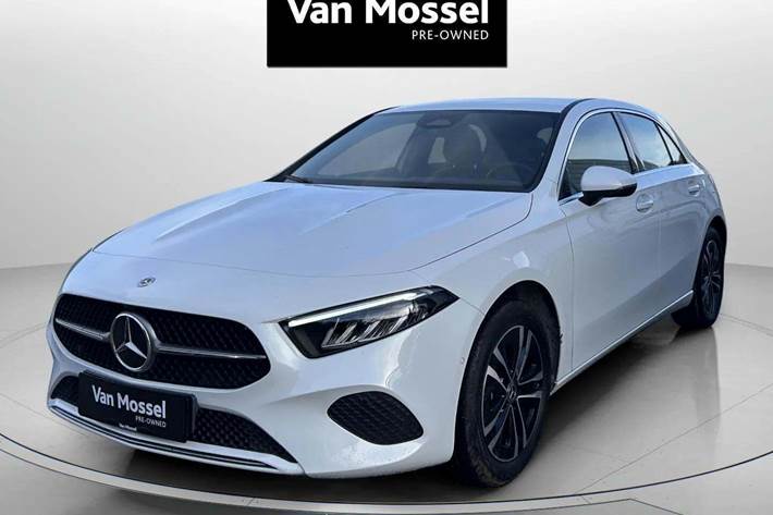 Hvid Mercedes A250 e fra 2023