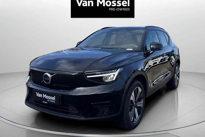 Sort Volvo XC40 fra 2022