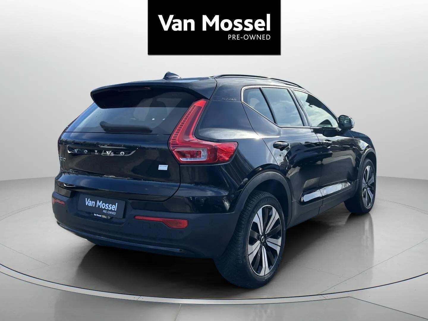 Volvo XC40 P6 ReCharge Core