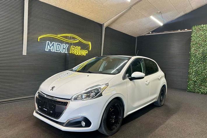 Hvid Peugeot 208 fra 2019