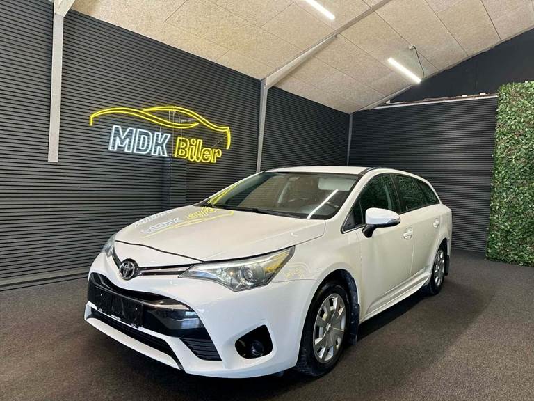 Toyota Avensis 1,6 D-4D T1 Touring Sports