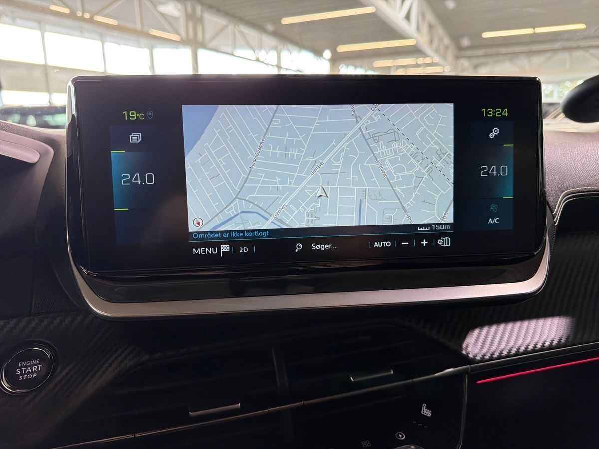 Sort Peugeot e-2008 fra 2022