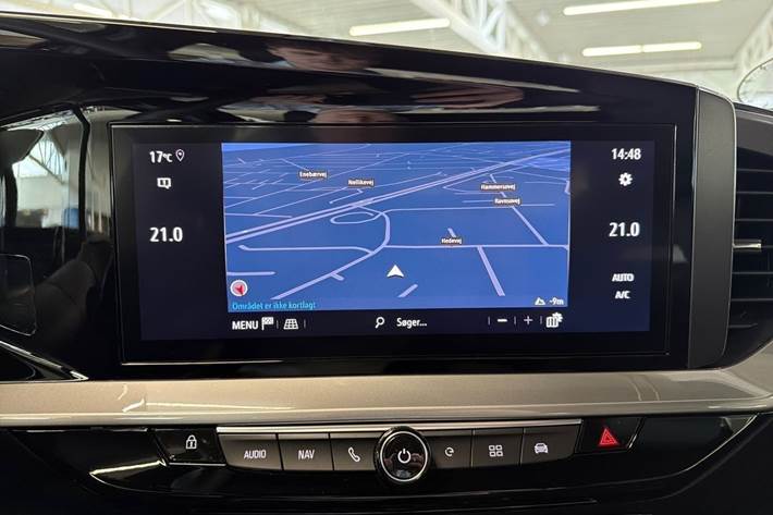 Sort Opel Mokka-e fra 2023