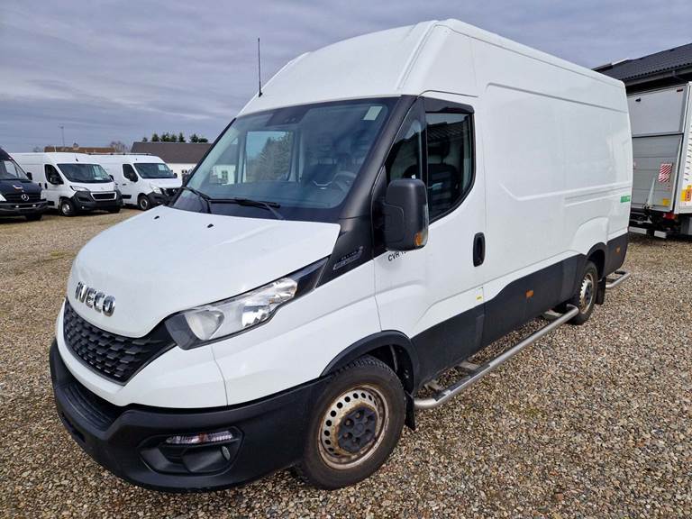Iveco Daily 2,3 35S14 12m³ Van AG8