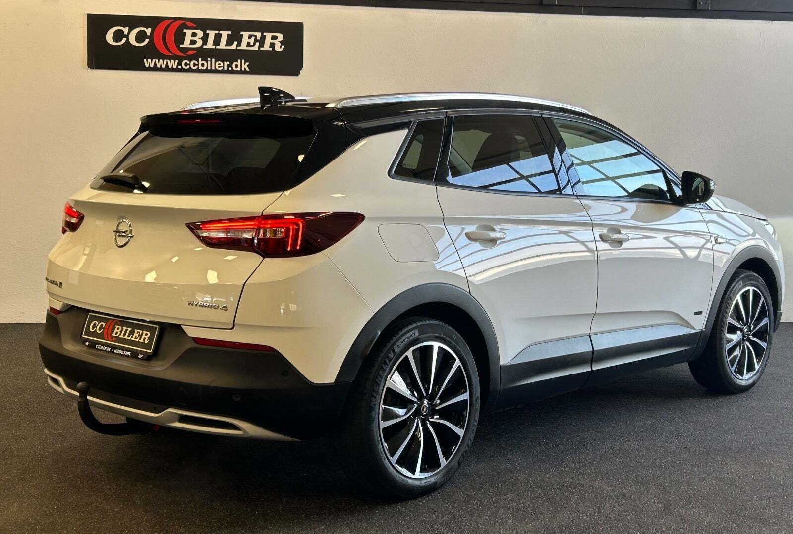 Opel Grandland X 1,6 Hybrid4 Ultimate aut.