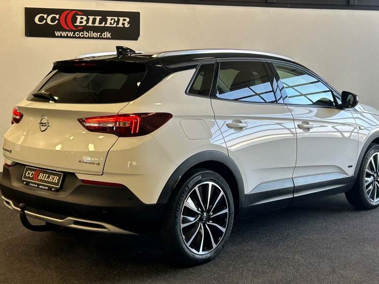 Opel Grandland X 1,6 Hybrid4 Ultimate aut.