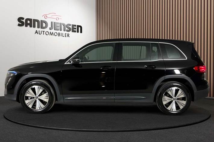 Sort Mercedes EQB250+ fra 2025