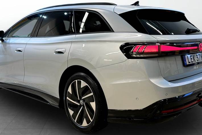 Sølv VW ID.7 fra 2025