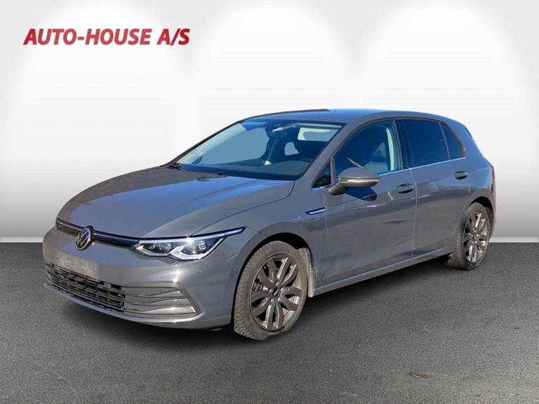 VW Golf VIII 1,5 eTSi 150 Style DSG