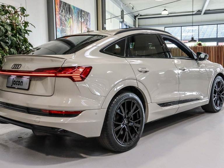 Audi e-tron 50 S-line Sportback quattro