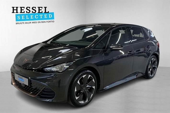 Grå Cupra Born fra 2022 set udefra