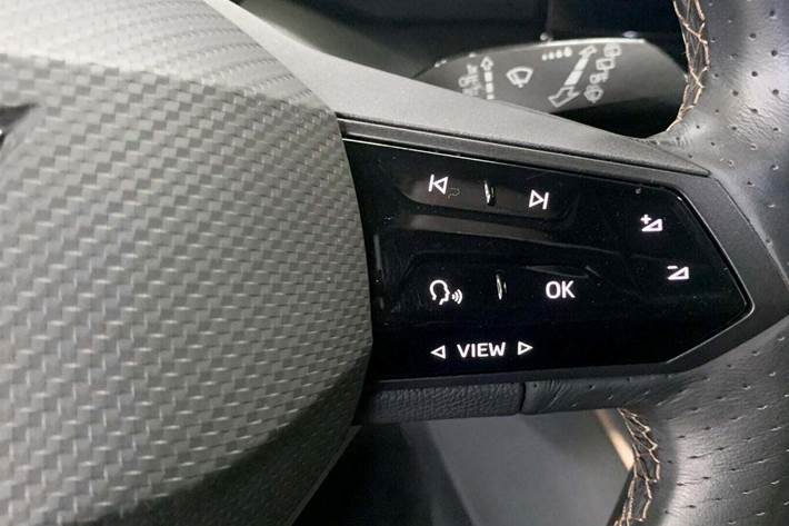 Grå Cupra Born fra 2022