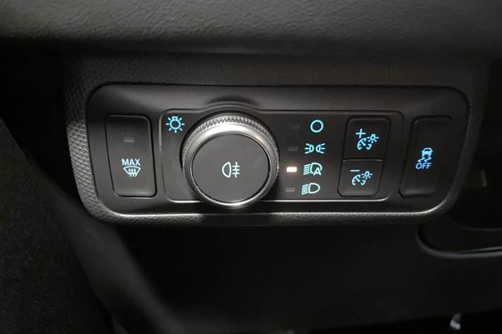 Blå Ford Mustang Mach-E fra 2022