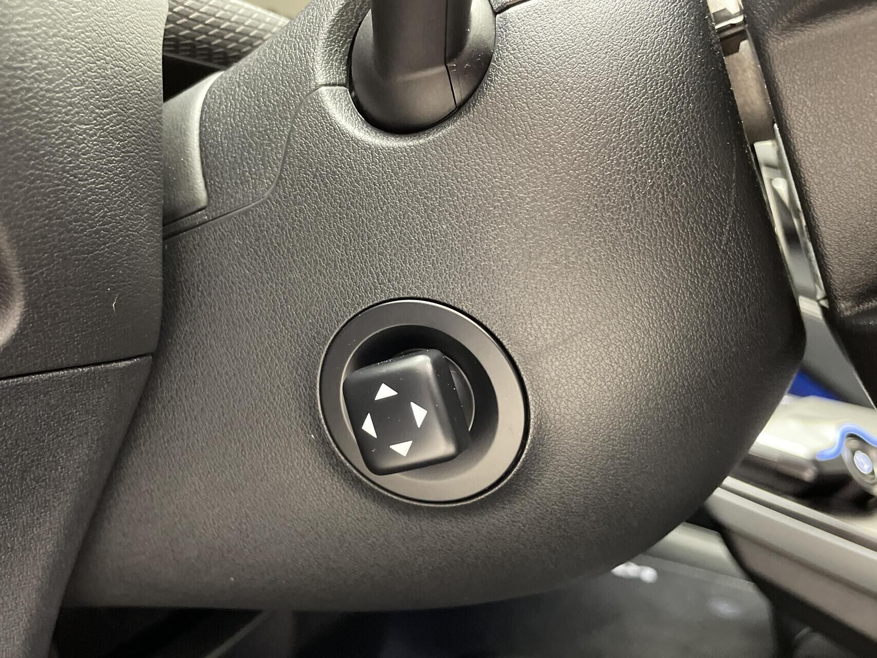 Hvid Kia EV6 fra 2025